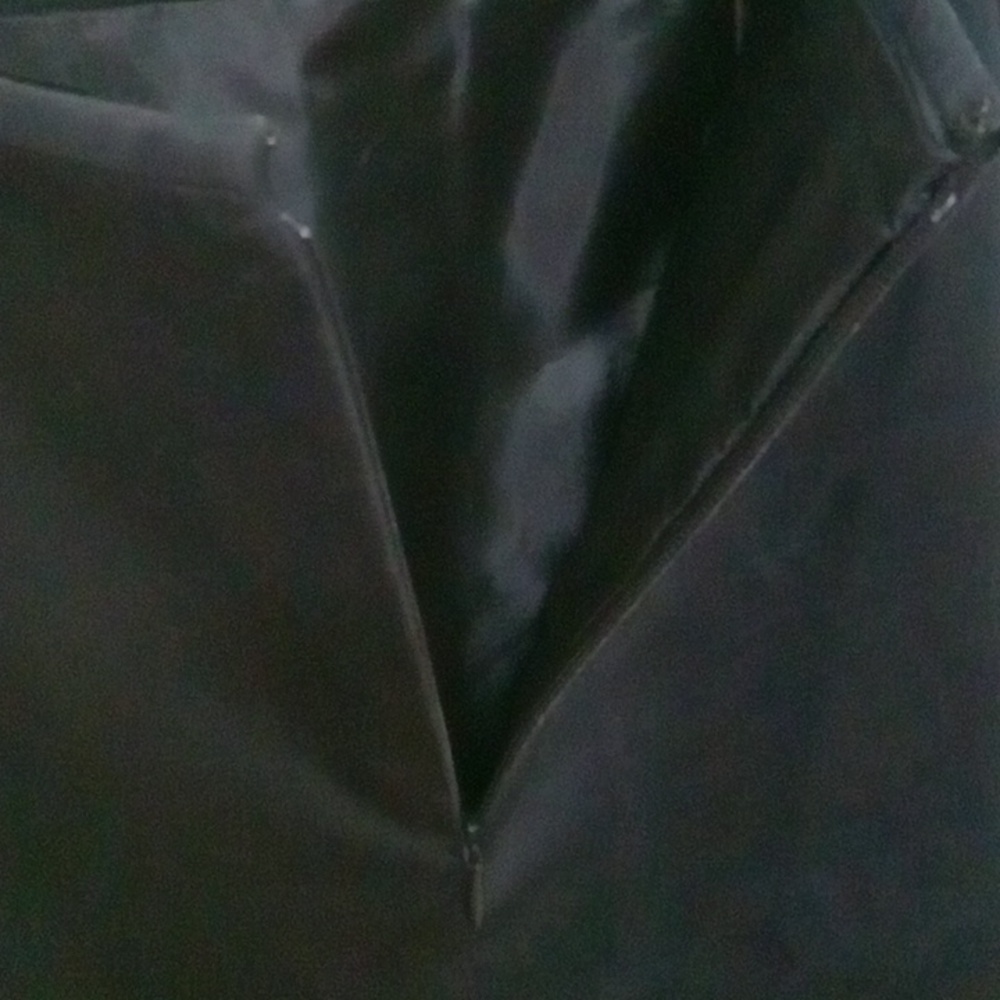 Classic Black Women's Skirt - Picture 3 of 4
